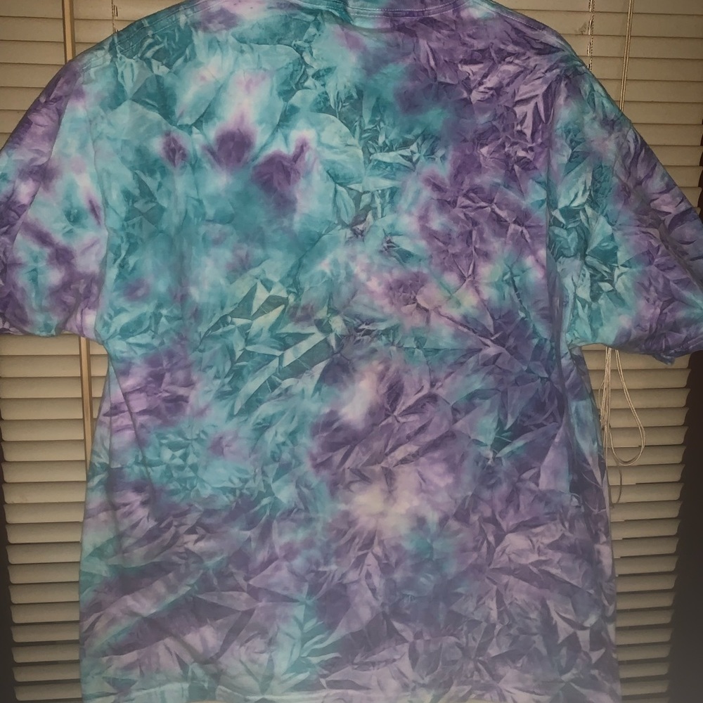 Cute homemade tie-dye T-shirt floral colors - Picture 5 of 6
